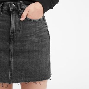 Everlane The Denim Skirt Size 25
